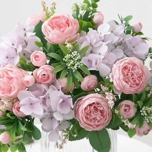 ドライフラワーミックスシルクローズペーニー人工ブーケヨーロッパスタイルの花嫁を保持している偽の花を持ち、結婚式とクリスマス装飾