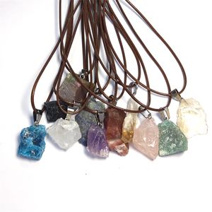 Natural Irregular Pedra de Energia Minério Bruto Fluorita Cristal Pingente Colar Cura Ametista Meditação Yoga Presente Atacado