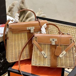 2023 Designer Women Basket Handbag Bamboo Tote Beach Bags Bucket Bag Shoulder crossbody Borse da donna Luxurys Designers Totes 2306165BF