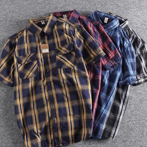 Men's T Shirts Classic Vintage Plaid Shirt för män med dubbla fickor retro och trendig design tvättade bomullsgata från väst