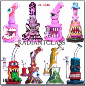 Bongos de vidro de designer estilo Halloween Hookahs Tubulações de água Chuveiro Perc Octopus Oil Dab Rigs Beaker Bong Grosso Pequeno Mini Plataformas de cera com tigela que brilha no escuro