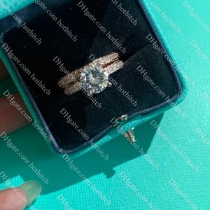 Kvinnor Guldring Set Designer Diamond Ring Luxury Engagement Ring utsökta bröllop smycken Social julklapp grossist