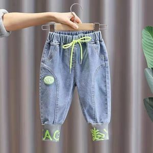 Jeans Boys Spring Children's Pants w stylu zagraniczne dziecko i jesienne spodnie stopy dzieci Derss 230616
