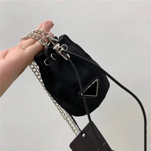2021 Women Keychains Small Bag Long Chain Shoulder Messenger Bags Drawstring Classic Hand Bag Bucket Waist Keychain3585239302r