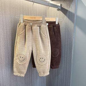 Jeans vinter barn byxor pojkar plus sammet tjock corduroy varma byxor barnets förtjockade dubbla lagerbyxor 05y 230616