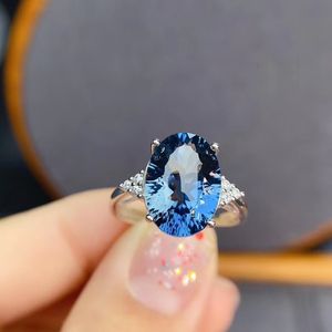 Solitaire yüzüğü saf doğal topaz derin londra mavisi kadınlar için parti büyük değerli taş 10x14mm ince mücevher yüksek kalite s925 gümüş 230616