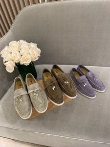 Прогулочная дизайнерская обувь Slip-on Luxury Suede Leather Lovers Белый Черный Многоцветный повседневная обувь Loro lady Dress Shoe Пары Кроссовки Мужские женские лоферы Lp