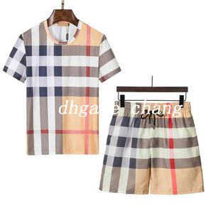 Summer Men's Wear Designer T-shirt Set Casual Men and Women's Fashion T-shirt Plaid Print Kort ärm toppsäljande lyxiga mäns hiphopkläder Asiatiska storlek M-3XL