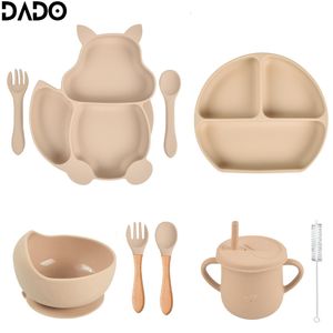 Cups Dishes Utensils Baby Feeding Set Silicone Suction Bowls Divided Plates Straw Sippy Cup Toddler Self Eating Utensils Dishes Kit Bibs Spoons Fork 230615