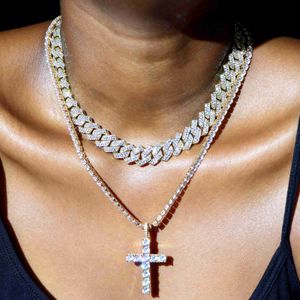 Подвесные ожерелья 2pcs Установите кубинское цепное ожерелье с CZ Tennis Cross для женщин Bling Iced Out Miami Link Hip Hop Men Jewelry 230613