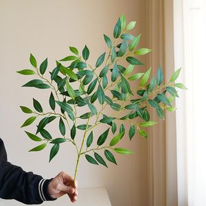 装飾的な花の誕生日装飾3PCSシミュレーションウィローリーフブランチホームアクセサリー人工緑の植物偽の花束エルサプライ