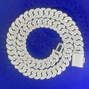 Хипхоп дизайн 15 мм шириной 925 серебро с трапециевиком GRA Moissanite Diamond Cuban Link Chain для рэпперского ожерелья