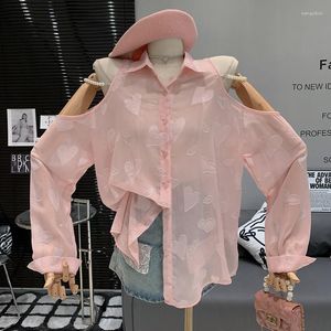 Kvinnors blusar i kvinnokläder 2023 Summer Perspective Sexig Off Axel Single Breasted Love Loose Sunscreen Shirt Top