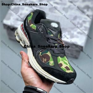 Ayakkabı Spor ayakkabı tasarımcısı 12 eğitmenler haber dengesi 2002r erkekler koşu sıradan Bapesta Siyah Us 12 Yeşil Camo Eur 46 US12 Kadın Büyük Boyu Bayanlar Zapatillas Tenis