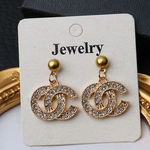 Orecchini pendenti Nuovi orecchini vintage firmati Color oro Orecchini rotondi Temperamento femminile Elegante regalo per feste di gioielli di moda