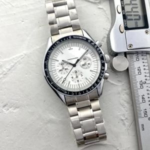 Omeg Bilek Erkekler İçin Saatler 2023 Yeni Erkek Saatler Tüm Dial Work Quartz İzle Yüksek Kaliteli Üst Lüks Marka Kronograf Saati Erkek Moda Speedmaster Steel Kemer Tip 23