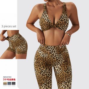 Yoga Outfit 2023 Set di abiti da allenamento con stampa leopardata senza cuciture per le donne Ensemble Female 2 Piece Sportwear Gym Tuta Abiti 230615