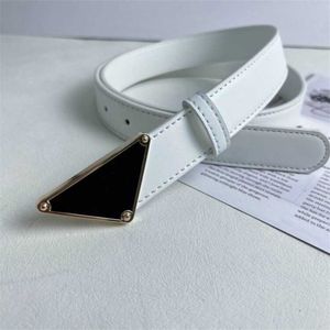 Belt Womens Designer Luxury Black Smooth Buckle Christmas Day Gift Fashion Leather Waistband Woman Belts for Man G0a1