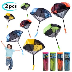 Sand Play Water Fun Hand Throw Soldier Parachute Toys Inomhus utomhusspel för barn Mini Sports Education Toy Gifts Boy 230617