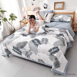 Blankets Summer Cool Quilt Washed Cotton Comfortable Lightweight Air Condition Thin Comforter Simple Feather Blanket For Kid R230617