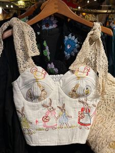 Serbatoi da donna Korobov Canotta vintage Sweet Embroidery Sling Lace-up Design Gilet Riduzione dell'età femminile Crop Top Y2k Fashion Ropa De Mujer