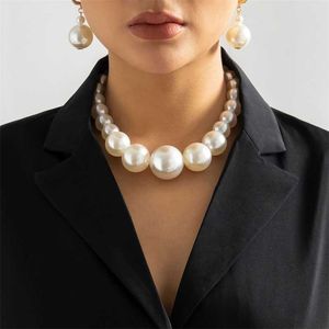 Bärade halsband Diezi Elegant Big Imitation Pearl Choker Halsband för kvinnor Fashion Girls Gift Statement Collar New Jewelry 230613