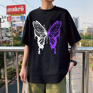 メンズTシャツパープルとブラックバタフライグラフィック女性男性ファッションストリートウェアヒップホップティーサマーコットンルーズTシャツ男性