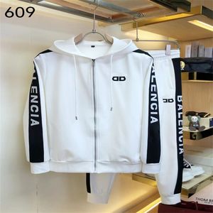 5 herrspårares designer Mens Tracksuit Men Sweatsuits Långärmad klassisk modeficka som kör casual man kläder kläder byxor jacka två bit #305