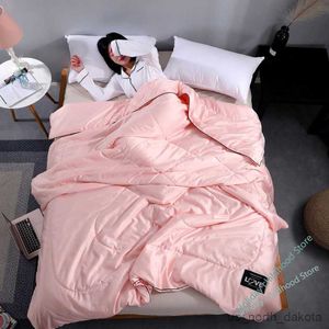 Blankets Luxury Emulation Quilted Quilt Satin Pink Child Spring Summer Quilts High Quality Soft Smooth Cool Blanket Comforter R230617