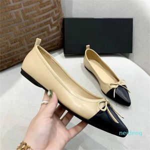 Designer -Classic Women's Flat Heel Boat Shoes Leather Fashion Soled Dance Shoes Casual Tooling Shoes Bow Single