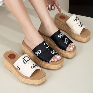 Projektant Woody Womens Sandals Mules Cross Tkanina Kapcieczki Światło Beige Biała czarna różowa koronkowa literta Tkanina płócien