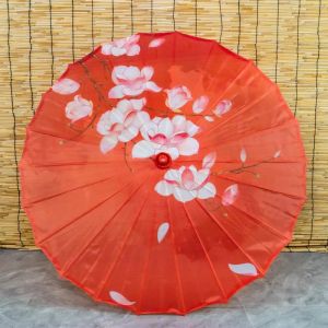 雨プルーフ紙傘の中国伝統的なクラフト木製ハンドルオイルペーパー傘のウェディングパーティーステージパフォーマンスプロップ卸売
