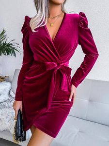 Casual Dresses Puff Long Sleeve BodyCon Mini Dress Autumn Velvet V-Neck Belt Elegant Evening Ladies Night Clubwear Party Vestidos kläder