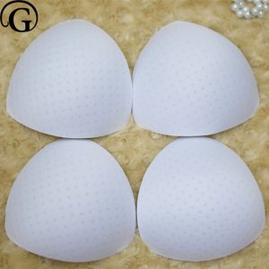 Intimates Accessorie Bikini Inserts Badkläder Bras Cups Sports Wear Enhancers Triangle Pads 50Pairs Breattable 230617