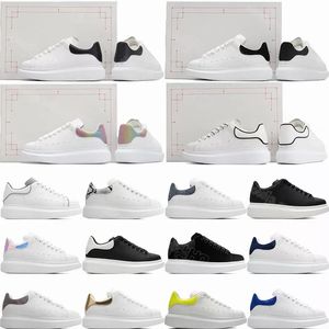 Toppdesigner sneakers överdimensionerade casual skor Vit svart läder lyxiga sammet mocka kvinnors espadrilles tränare mens kvinnor lägenheter snörning plattform aaaaa