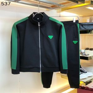 5 herrspårares designer Mens Tracksuit Luxury Men Sweatsuits Lång ärm klassisk modeficka som kör casual man kläder kläder byxor jacka två bit #320