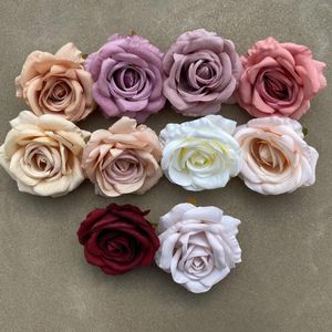 Kwiaty dekoracyjne 10pcs 11 cm Vintage Symulacja Rose Kwiat Głowa Jedwabny Dekoracja ślubna