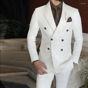 Mäns kostymer White Slim Fit Double Breasted Business and Leisure 2 Pieces Costume Men Wedding Groom Tuxedo (Jacket Pants) Homme