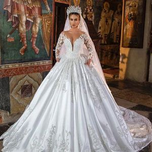 Dubai Ball Gown Wedding Dresses 2021 Bridal Gowns Beading Crystals Plus Size Lace Appliqued Brides Marriage Dress Custom Made286z