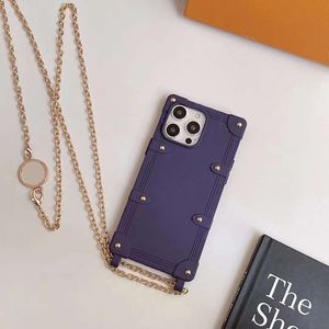 iPhone 14 Pro Max Case Designer Trunk Phone Cases for Women Apple 15 12 Silicone Chains Cross Body Cross Flower Mobile Cell Cover Cover Funda Purple