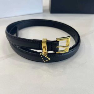 Designerbälten Luxury Brand Buckle Thin Belt Fashion Ladies Högkvalitativa män Kvinnor äkta Real Leather Formell klänning Jeans Midjebandbredd 1,8 cm flera stilar