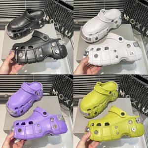 Paris Men Women Slides Punk Style Slippers Flip Flops Beach Sandals Rubber Rivet Slide size 35-44 With Box