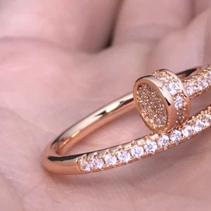 Clou Rings Nail Ring Gold Plated 18k för Woman Designer USA Size 6 7 8 Diamond Ring T0p Quality Official Reproduktioner Fashion Classic Style Exquisite Gift 002 Have Logo