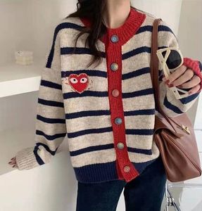 Kvinnors tröjor Cardigan Sticked Women V Neck Long Sleeve Fashion Casual Designer Sweaters