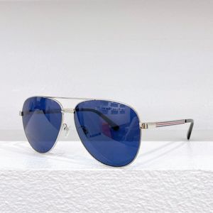 2023 Cool Classic Pilot Style Masculino e Feminino Óculos de sol Liga de Titânio Design de armação completa Estilo essencial para dirigir e andar de bicicleta Azul Verde Roxo Cinza Design de lentes