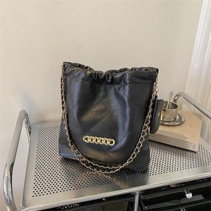 Borse da sera Piccola borsa a catena Ling Sweet Wind Fashion Tesa contratta Secchio di colore puro Grande capacità per ripristinare antichi modi femminili