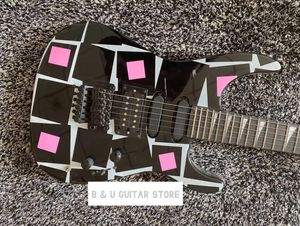 Seltene Fernandes Adrian Vandenberg Signature-E-Gitarre, Modell 1986, Squares Graphics, Floyd Rose Tremolo-Brücke, schwarze Hardware, HSS-Tonabnehmer