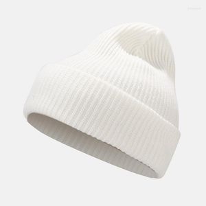 Берецы продают зимние шляпы для женщин, мода теплой шапочка сплошная крышка для взрослых