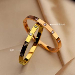 Designer Charme Leicht Luxus hochwertiges Armband Titanium Stahl 18K Gold Öffnung Sehr einfaches Wind Fadeless Carter Network Red Selbe Mode Girl