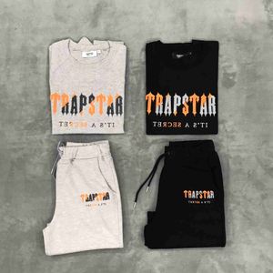 Roupas de grife Tees Tsihrts Camisas Rap Marca de Moda Trapstar Toalha Colorida Bordada Manga Curta Shorts Casual Juventude Conjunto Rock Hip Hop Algodão Rua